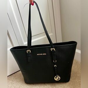 Michael Kors Jet Set Large Saffiano Leather Tote